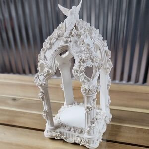 Victorian Home or Wedding Accessory